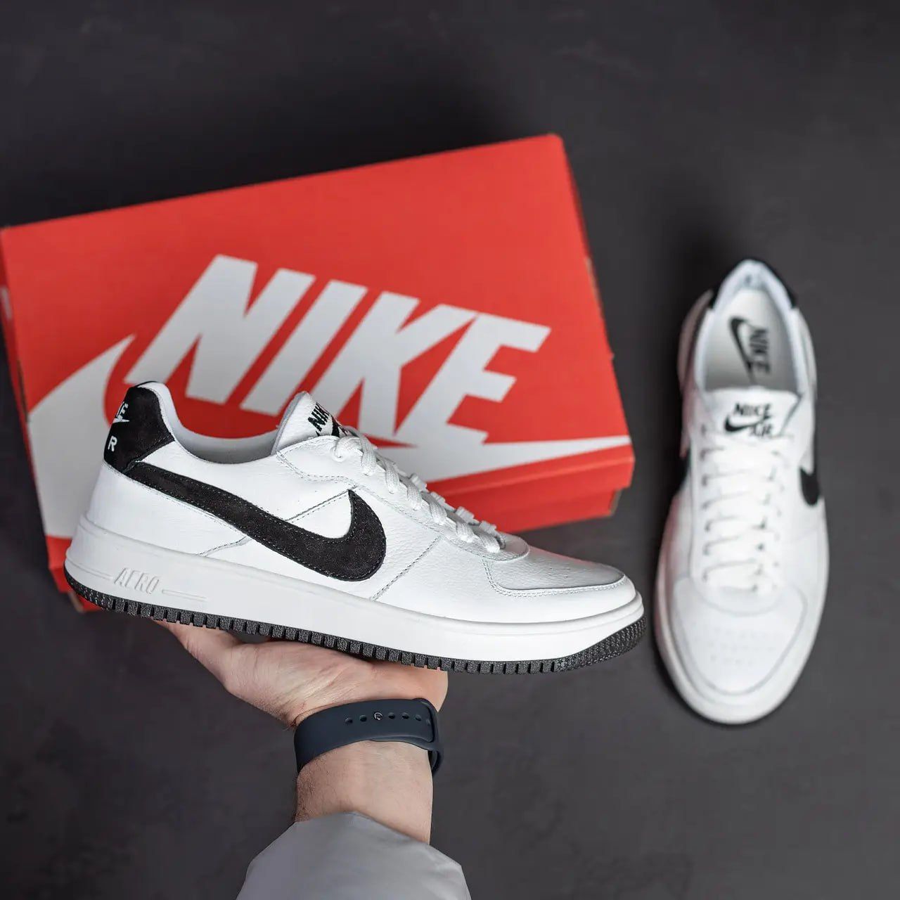 Белые мужские кроссовки Nike повседневные стильные кроссы найк