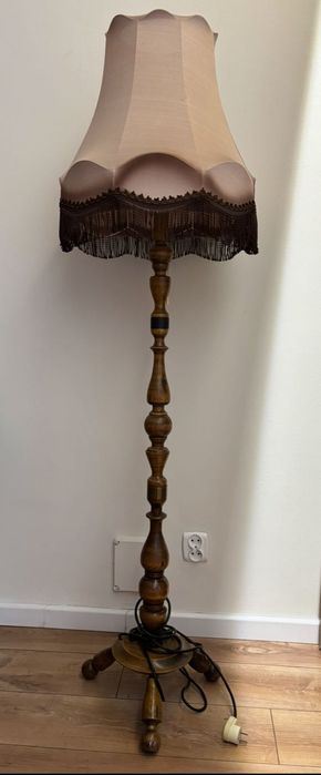 Stojąca lampa vintage