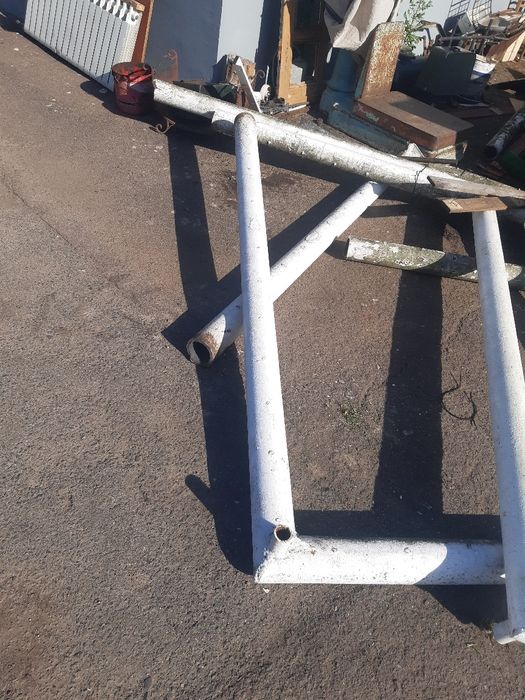 rury słupki ogrodzenia