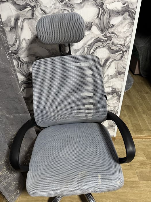 Продам комп’ютерний стілець»