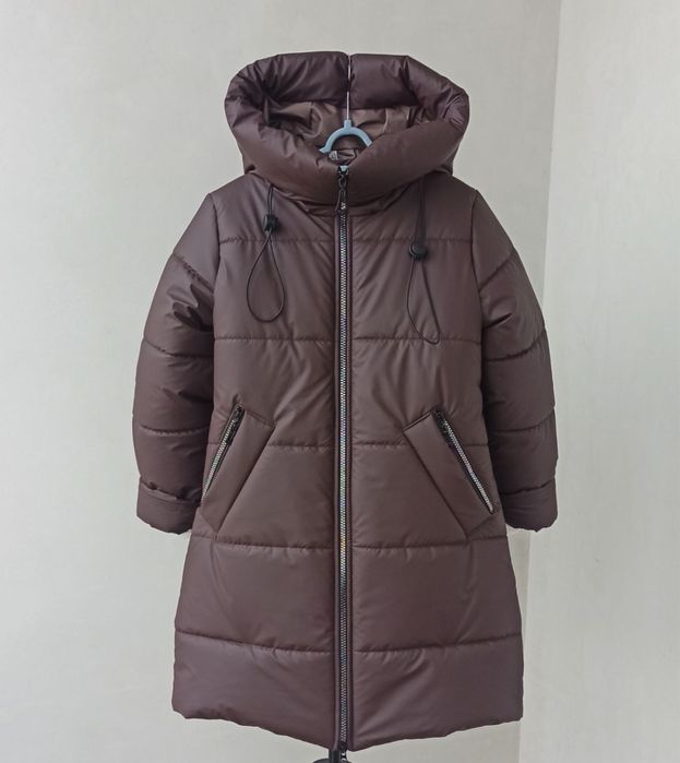 Шоколадна зимова куртка пальто пуховик для дівчинки 134, 140, 146 см