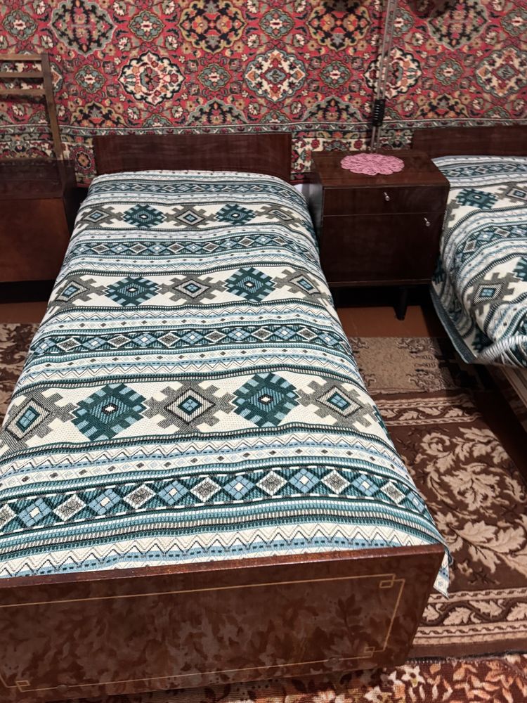 Ліжка бу в гарному стані, 2*0,8