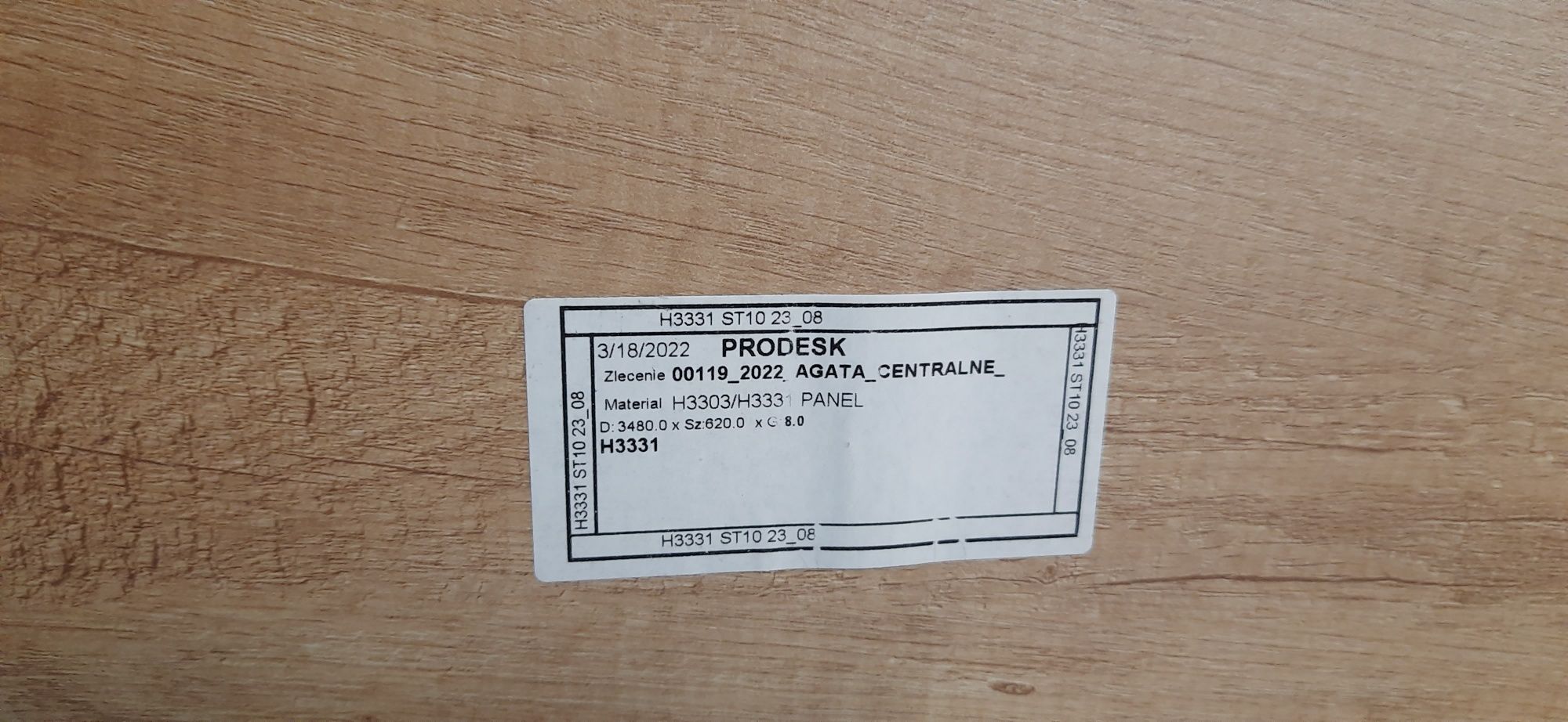 Panel ścienny do kuchni pomiędzy blat a meble