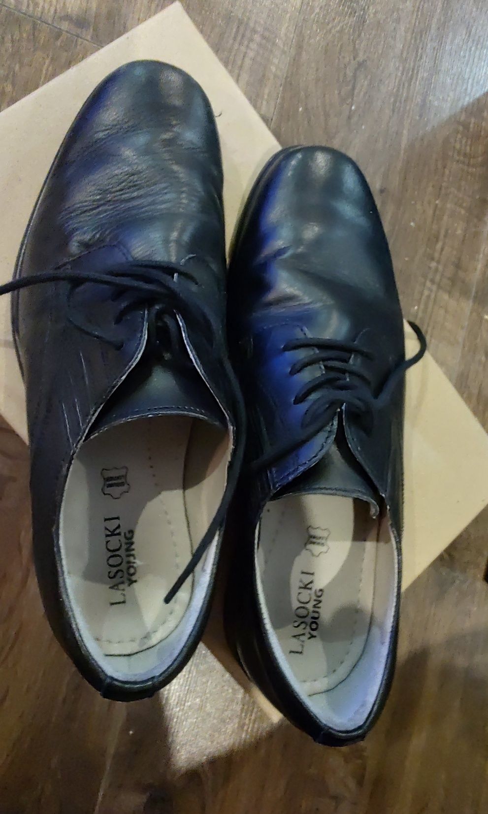 Chłopięce buty r 37 garnitur,komunia,eleganckie