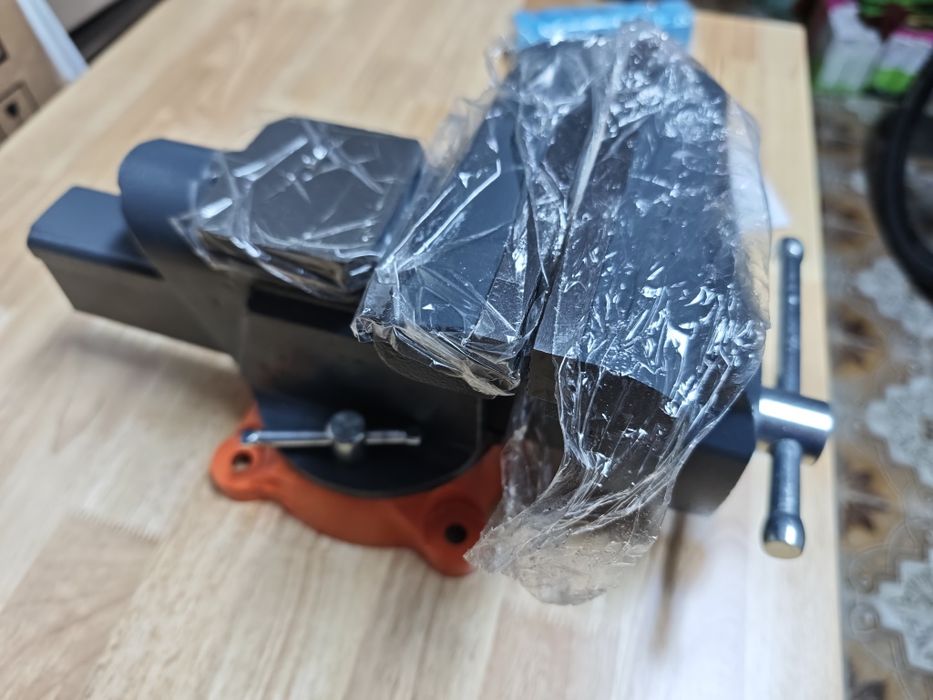 Torno de bancada Vevor 6 polegadas (Novo na caixa)