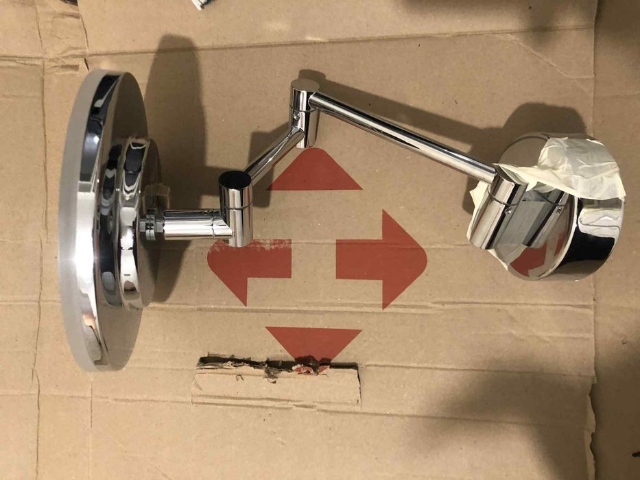 Дзеркало для макіяжу з підсвідкою