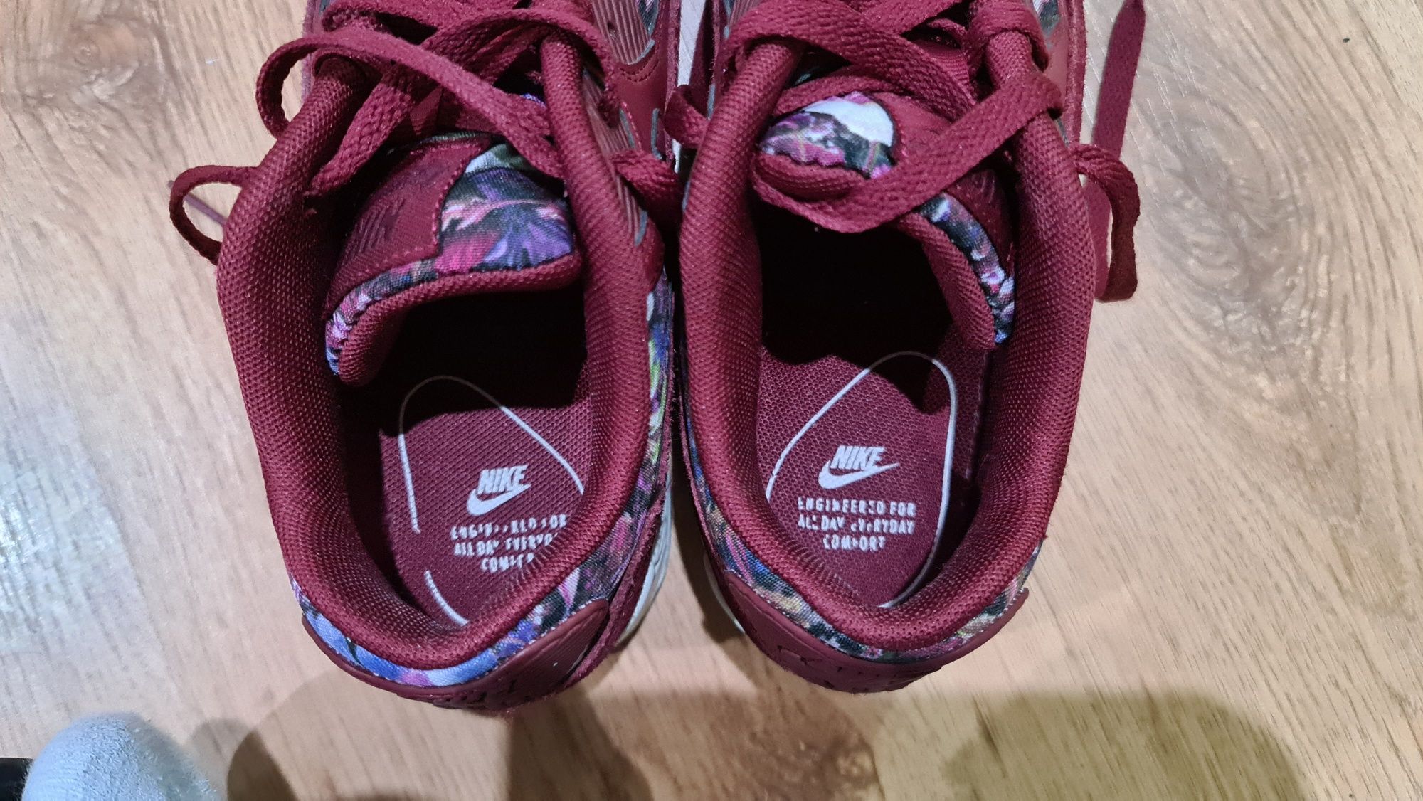 Air max damskie w kwiaty