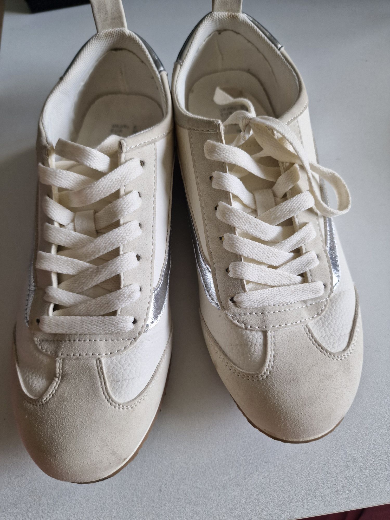 Adidasy niskie buty sportowe 38