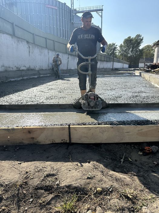 Промислові бетонні підлоги , топінг , стяжка, полы