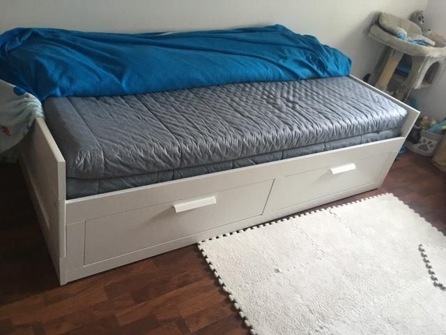 Cama dupla solteiro
