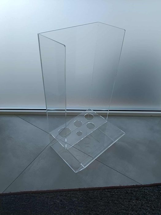 Podajnik dyspenser stojak na wafle