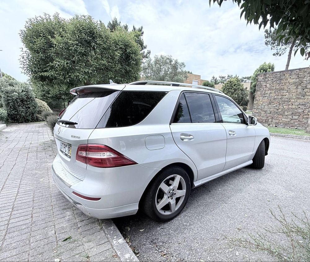 Mercedes-Benz ML 350d V6 AMG BlueTec 4-Matic