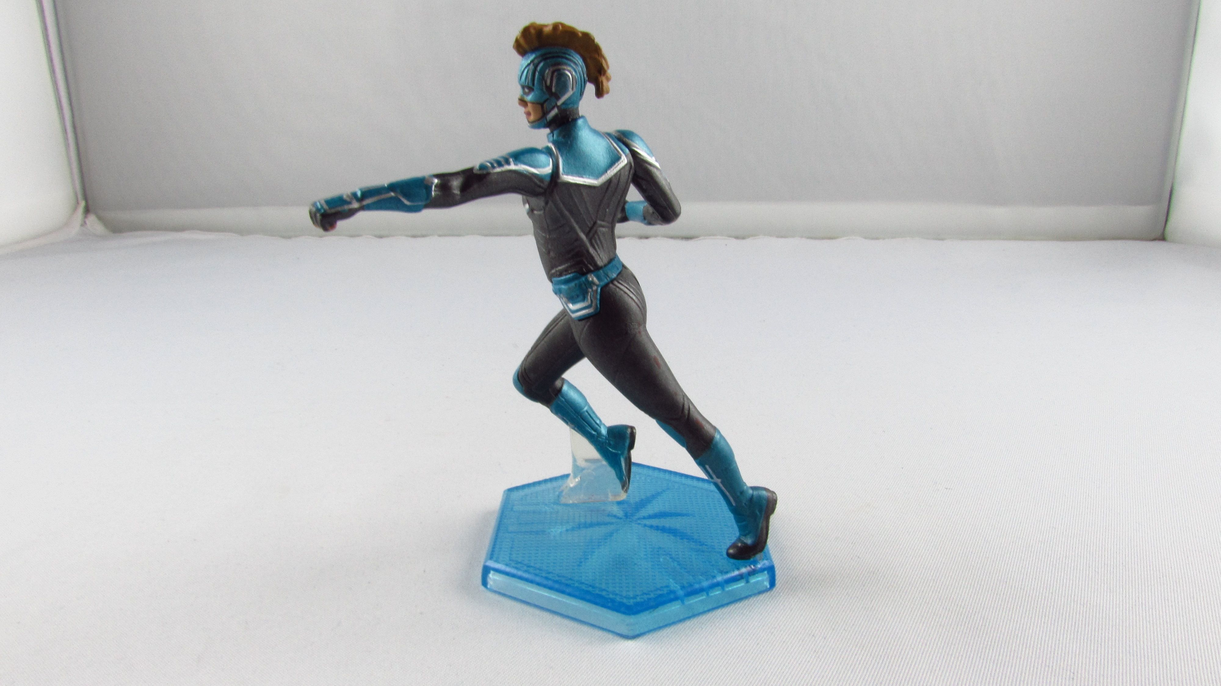 DISNEY - Marvel - Avengers - Figurka Captain Marvel Kapitan Marvel.
