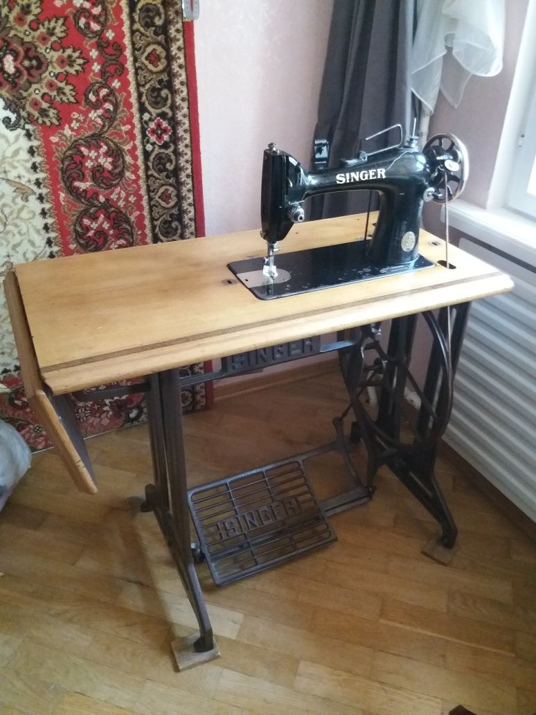 Продам швейную машину Singer (Зингер)
