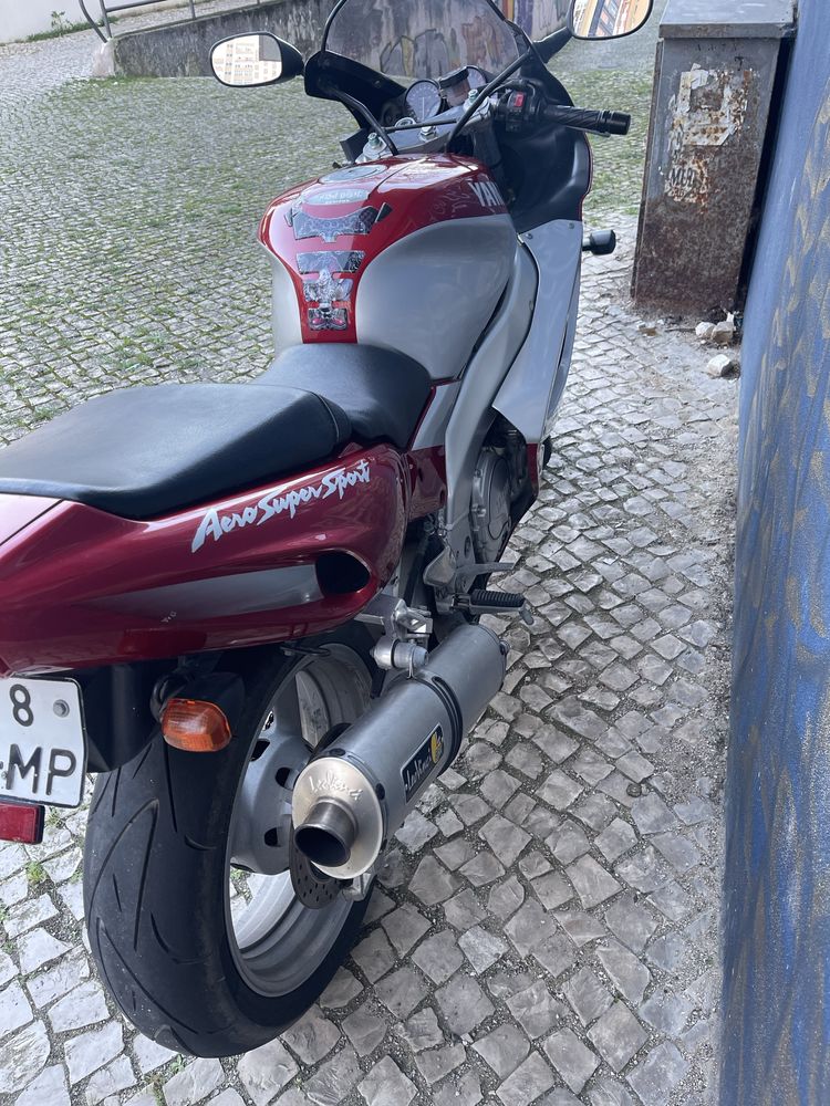 Vendo mota aceito trocas