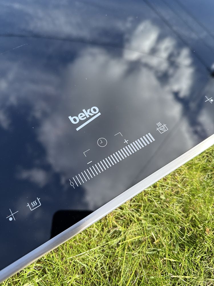 Індукційна варильна поверхня Beko HII 84500 FHTX