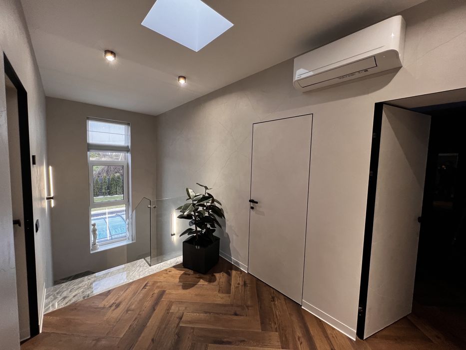 Будинок з басейном в Сокільниках