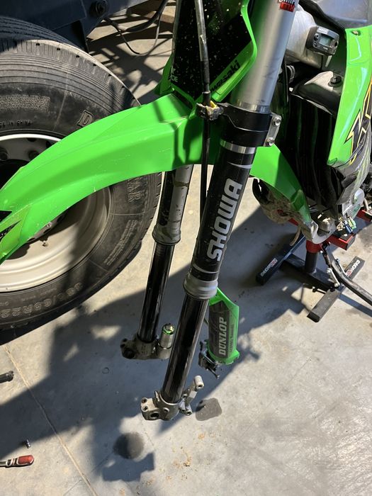 Sprzedam zawieszenie lagi kxf