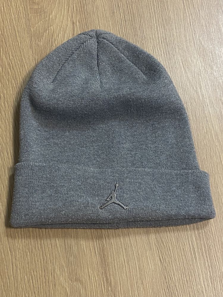 Шапка AirJordan Peak Essential Beanie