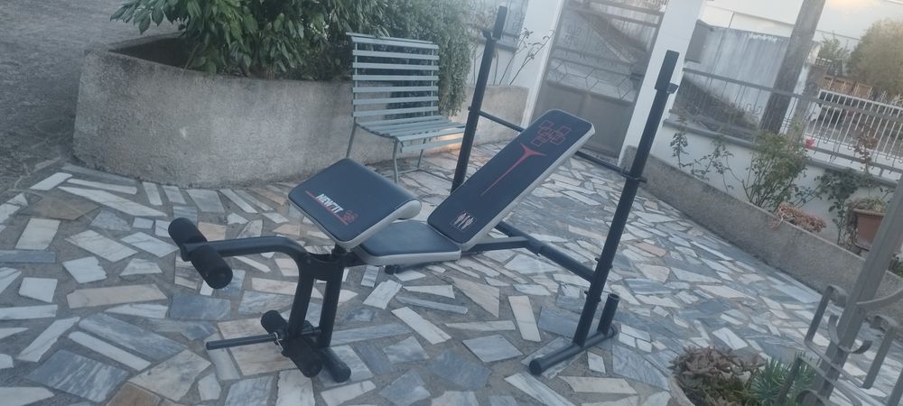 Supino de musculação