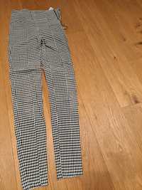 Spodnie dla dziewczynki z firmy Bershka rozmiar XS