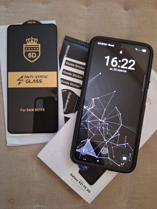 Продам Смартфон / флагман Samsung Galaxy S21 FE 5G 6/128gb SM-G990B/DS