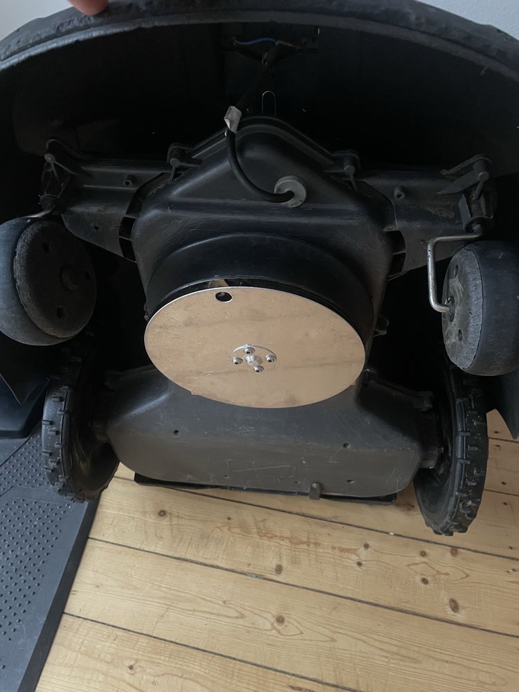 Robot koszący husqvarna auto mower 230AXC  błąd kodu