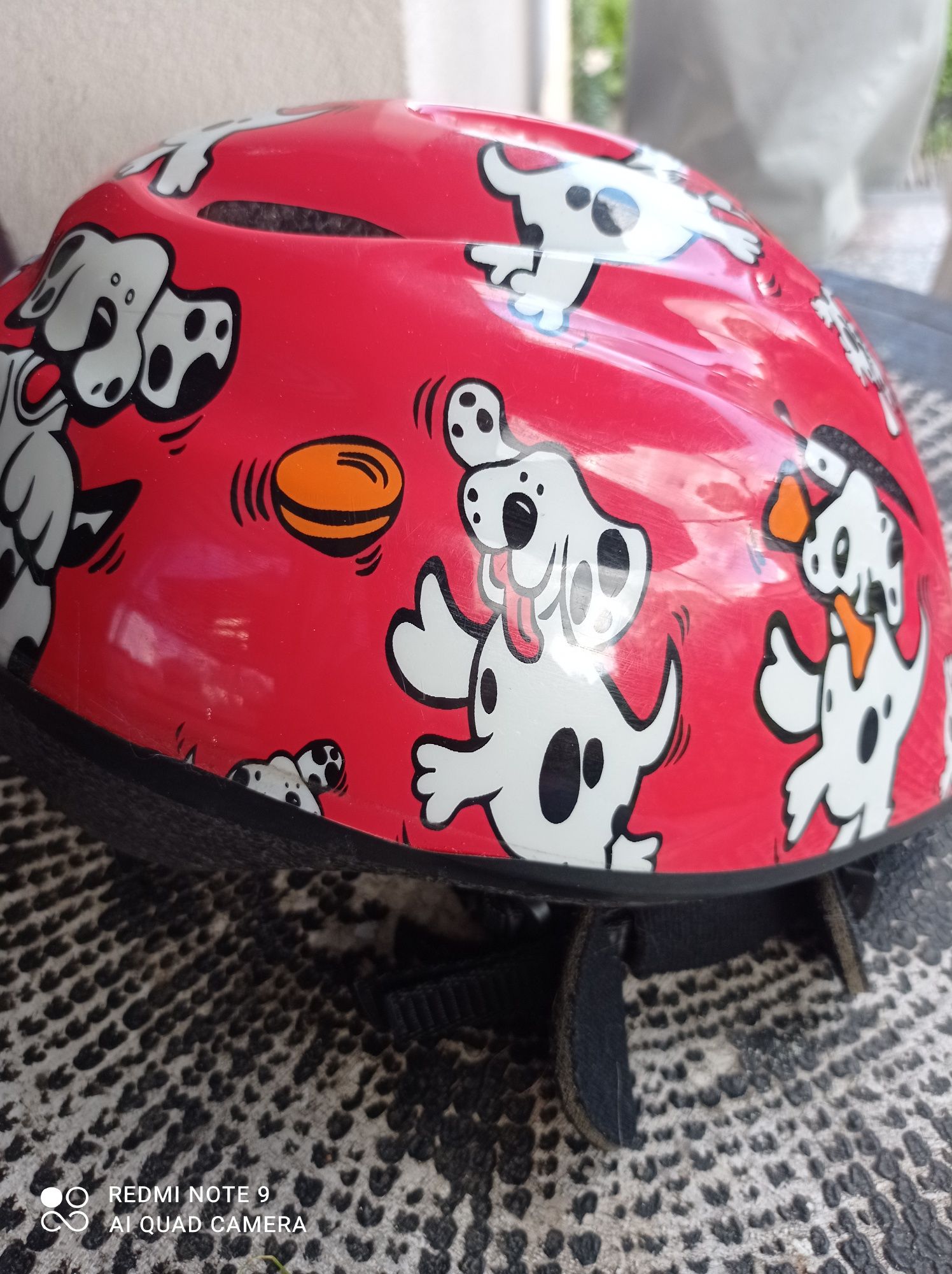 Kask na rower Met, striker