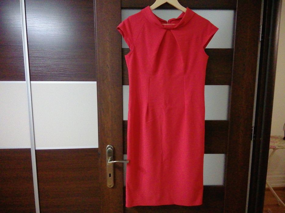 Czerwona kreacja - suknienka