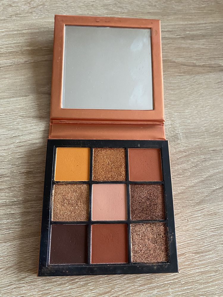 Huda Beauty Topaz Obsessions paleta cieni