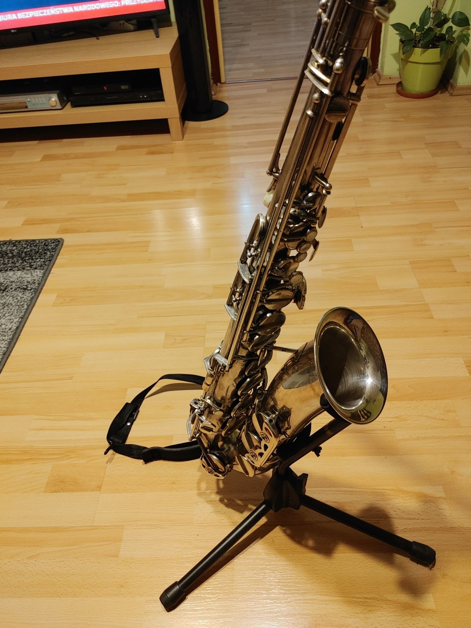 Sprzedam saksofon tenorowy