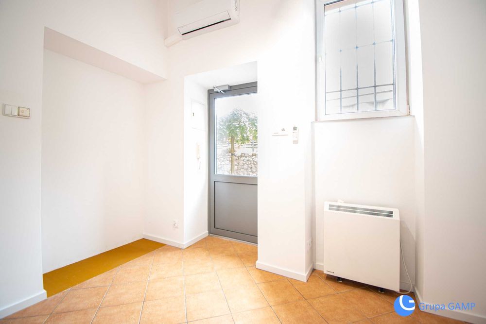 Mini lokal biurowo-usługowy 11m2 * Stare Miasto -Kopernika 22*