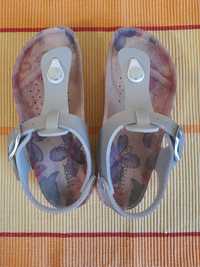 Босоніжки сандалі Geox