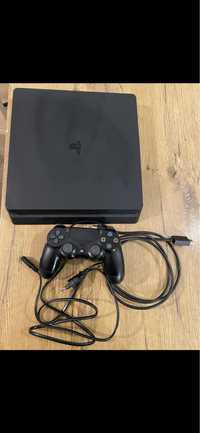 Konsola ps4 slim