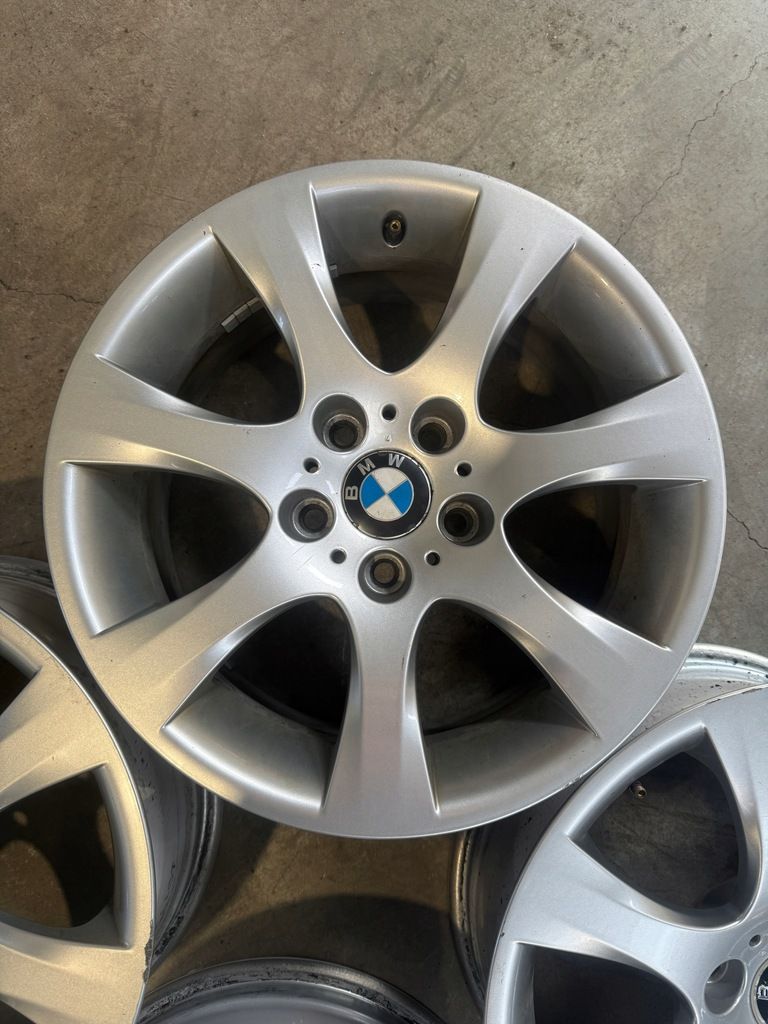Felgi Aluminiowe BMW OE 5x120 8Jx17 ET 34