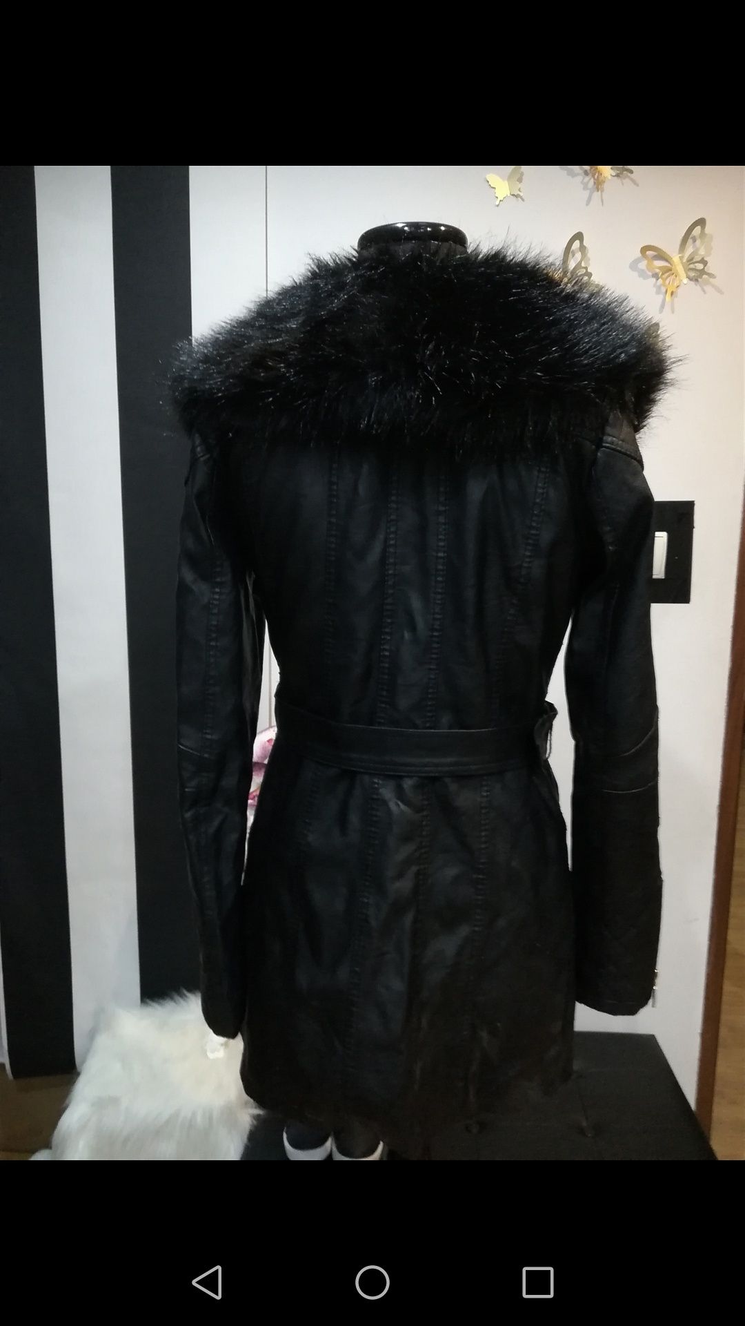Piękny płaszcz płaszczyk wiosenny zimowy z futrzanym kołnierzem czarny