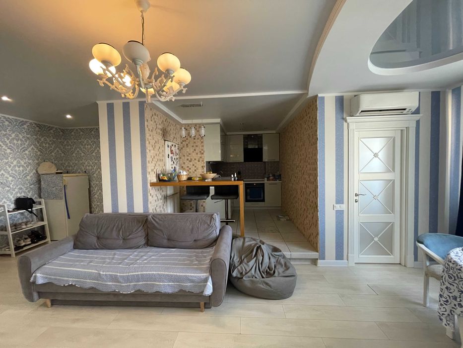 Терміновий продаж сучасної двухкімнатної квартири