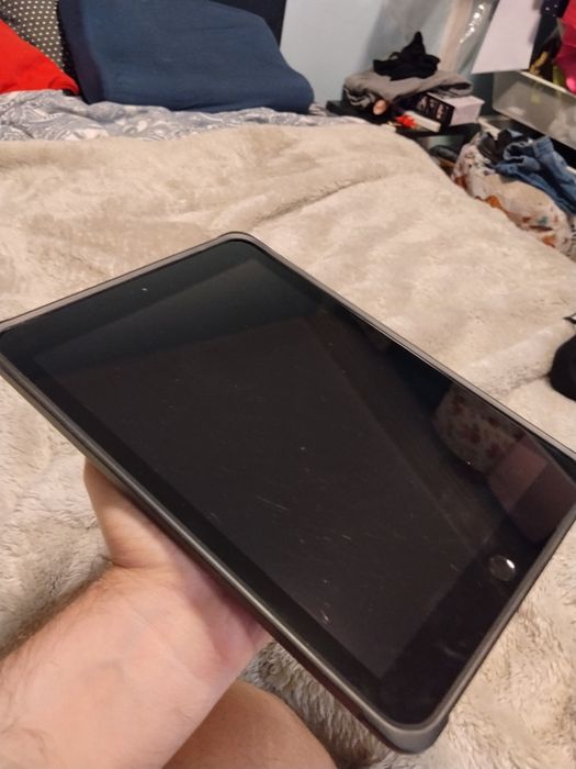iPad (6 generacja) wifi 32 gb