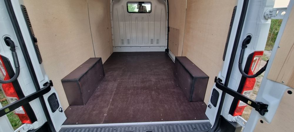 Zabudowa bus w sklejkę Man Mercedes Master Sprinter