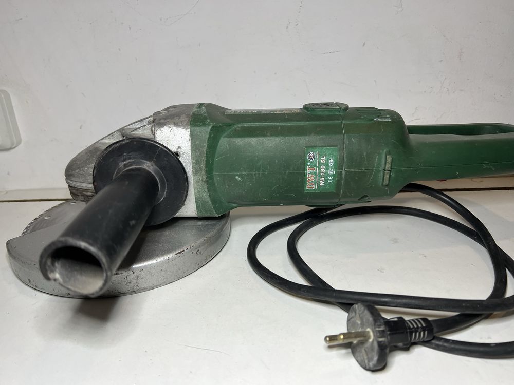 Шлифмашина угловая Worcraft AG18-180