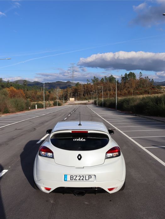 Renault megane 3 RS 322cv