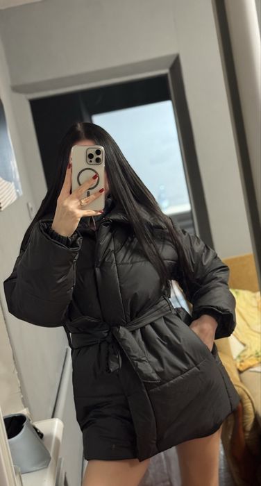 Пуховик зимний черного цвета