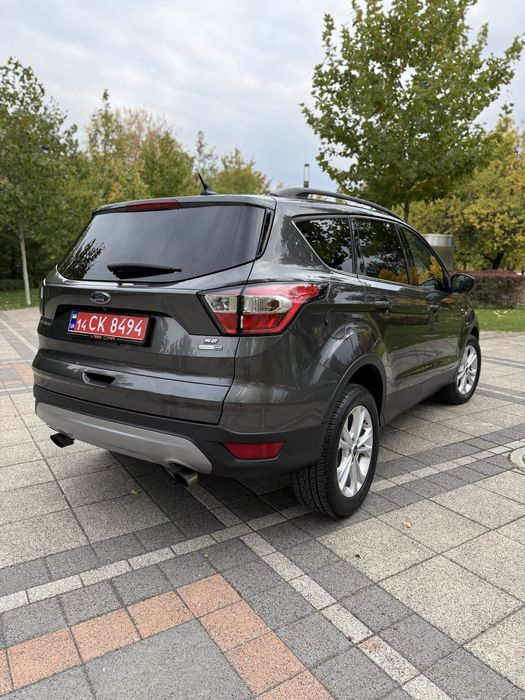 Продам Ford Escape (Kuga) без дтп та перекрасів