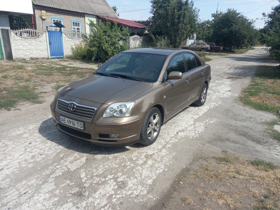 Продам Тойота Авенсис.