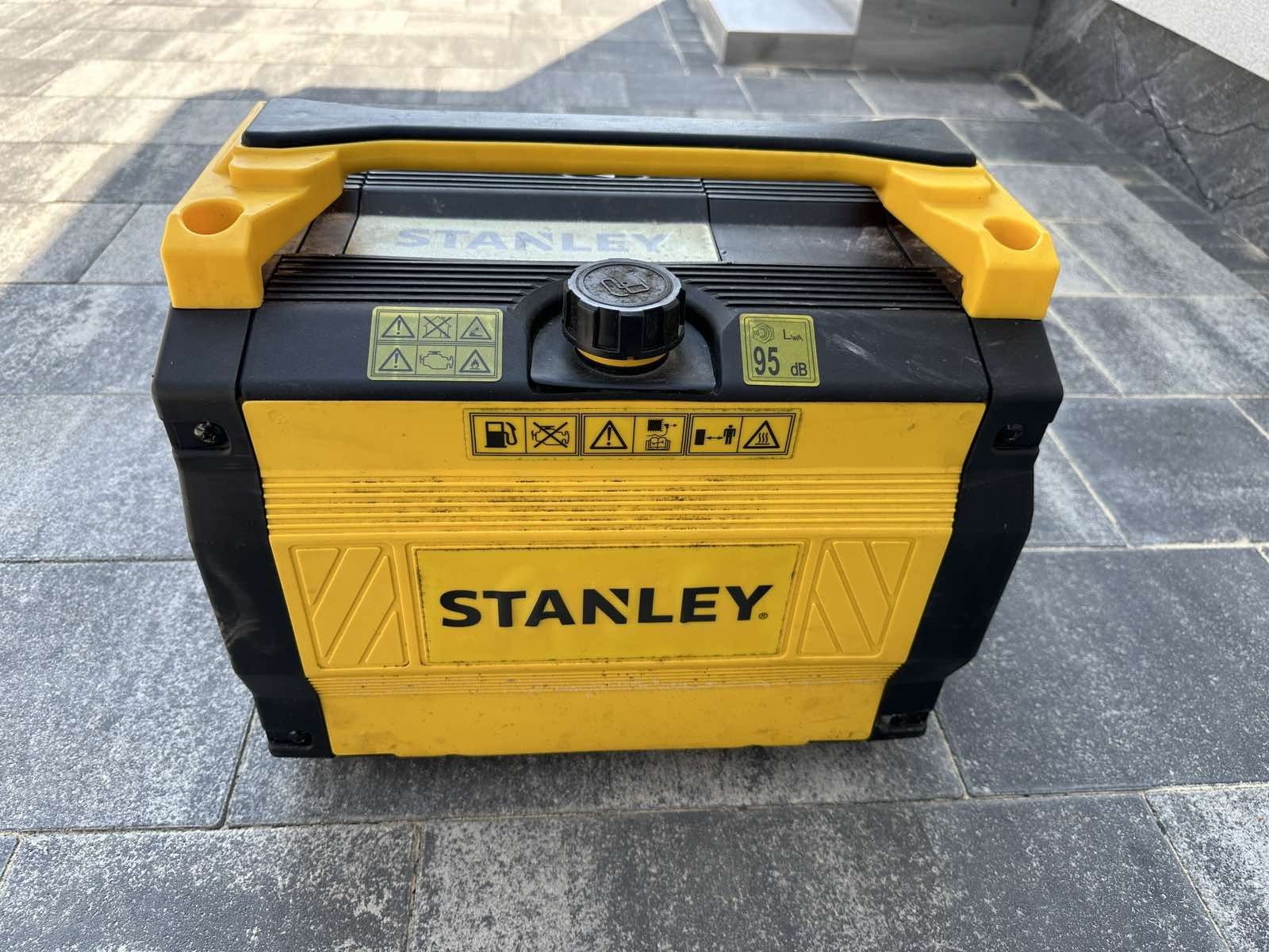Iнвенторний бензиновий генератор 
Stanley Sig 1200S

- Вихідна напруга