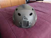 Capacete táctico
