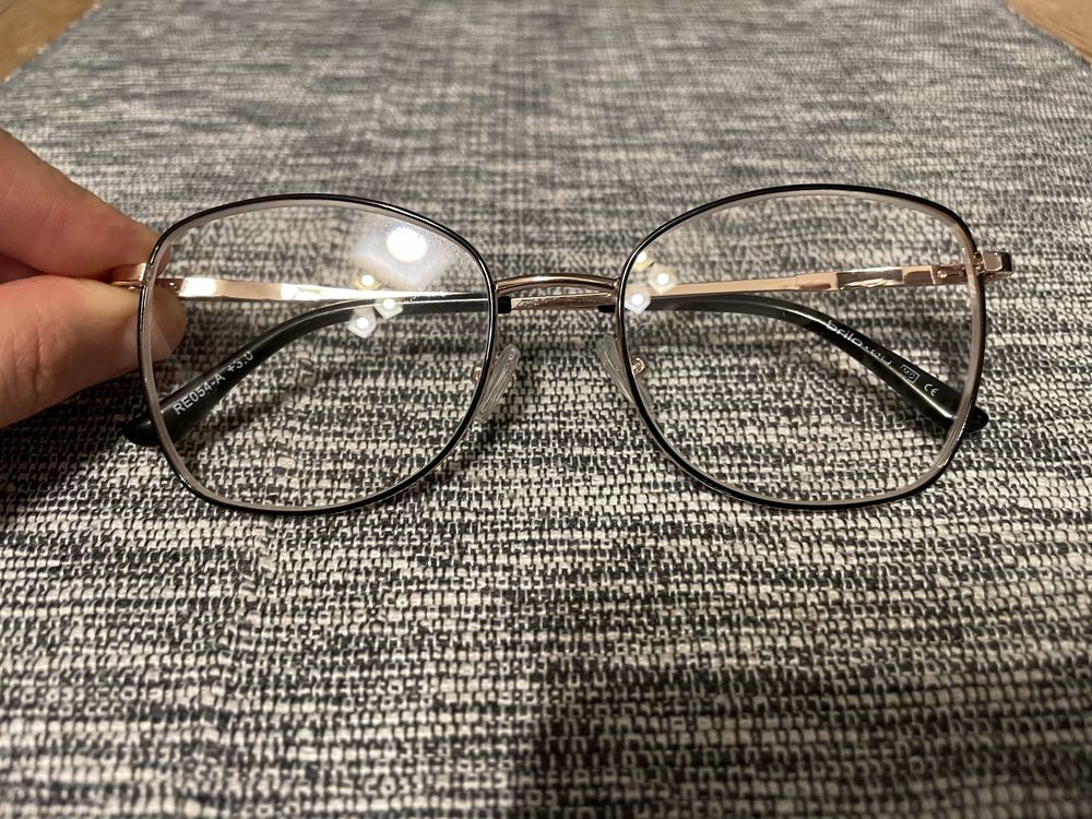 Okulary korekcyjne brilo +3 +3 z etui
