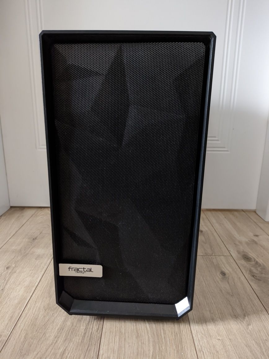 Komputer stacjonarny (Ryzen 5800X, RTX 2060, 16GB DDR4,