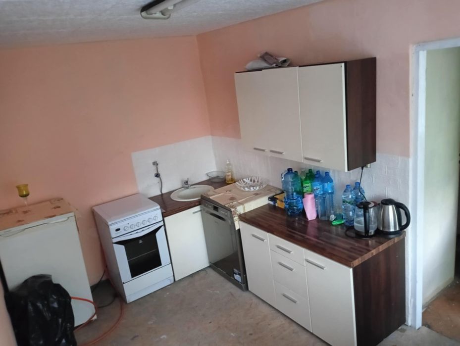 Sprzedam dom z działką 1600m2 do remontu, z dużym potencjałem