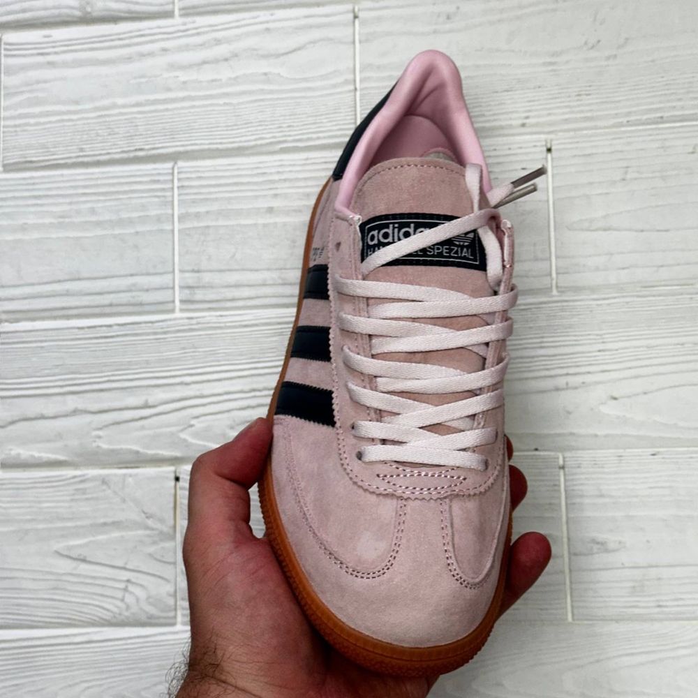 Жіночі кросівки adidas spezial